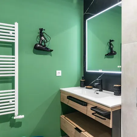 President 72 Apartment *